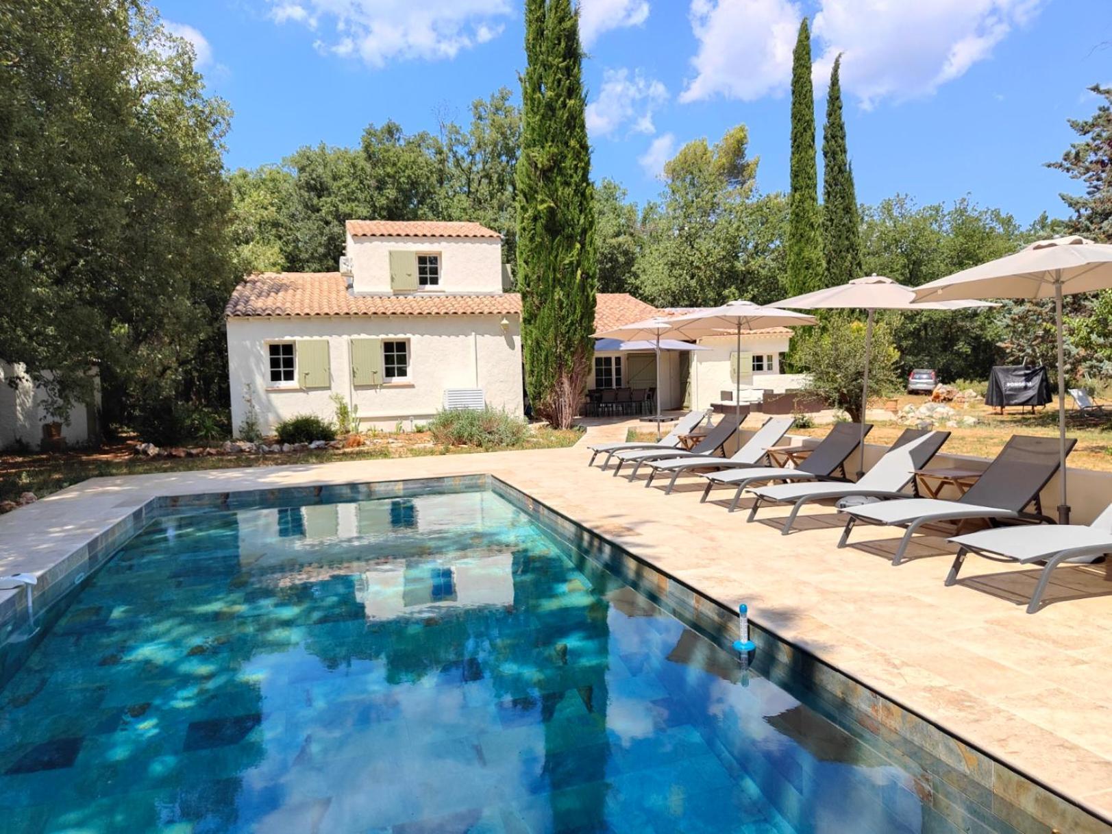 Villa Handres Nans-les-Pins Buitenkant foto