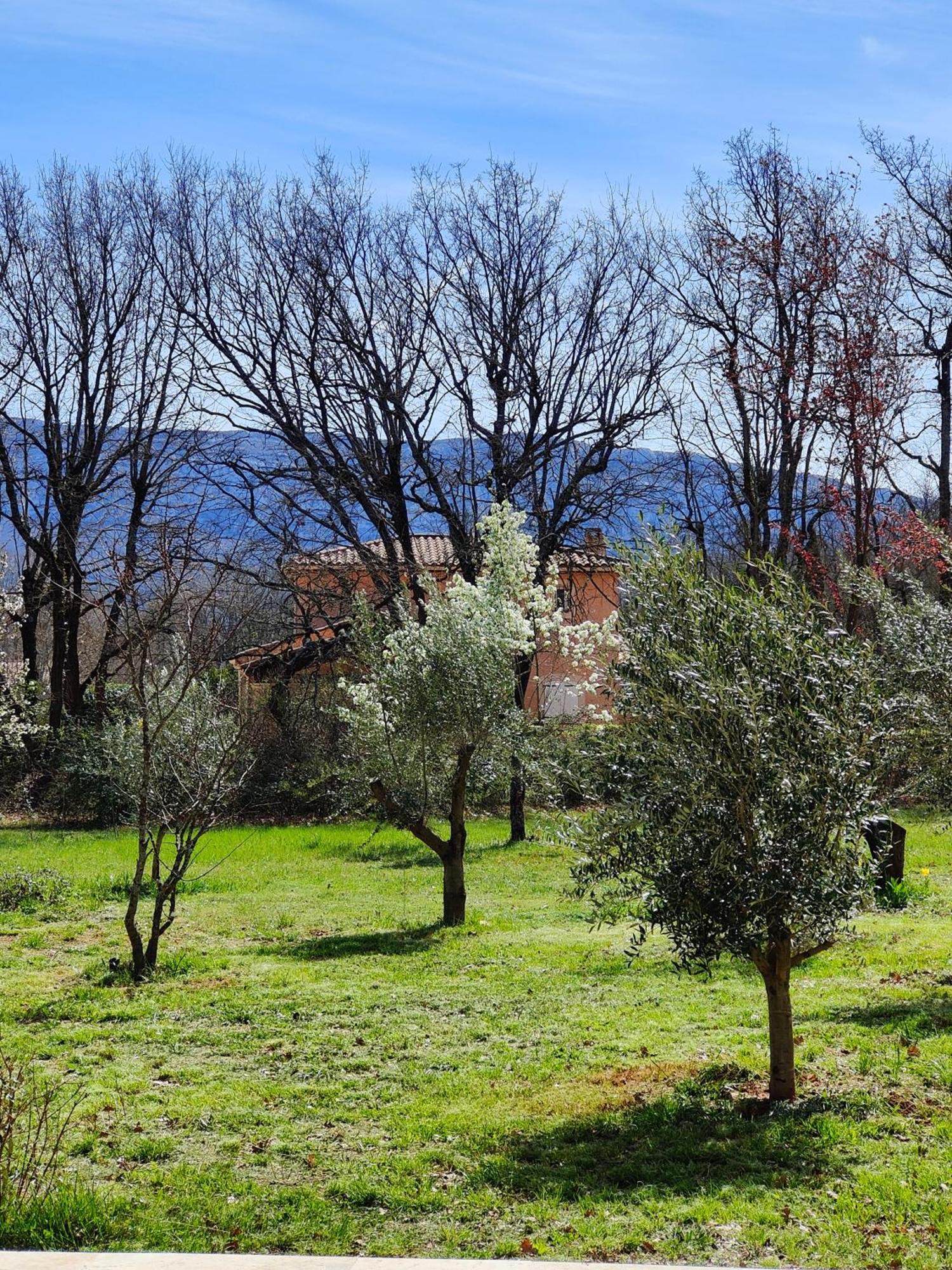 Villa Handres Nans-les-Pins Buitenkant foto
